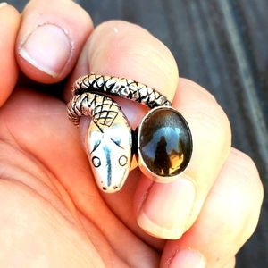 New Star Sapphire 925 Silver Snake Ring.